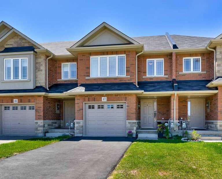 57 St Joseph St 2408