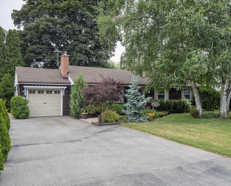 104 Celestial Cres